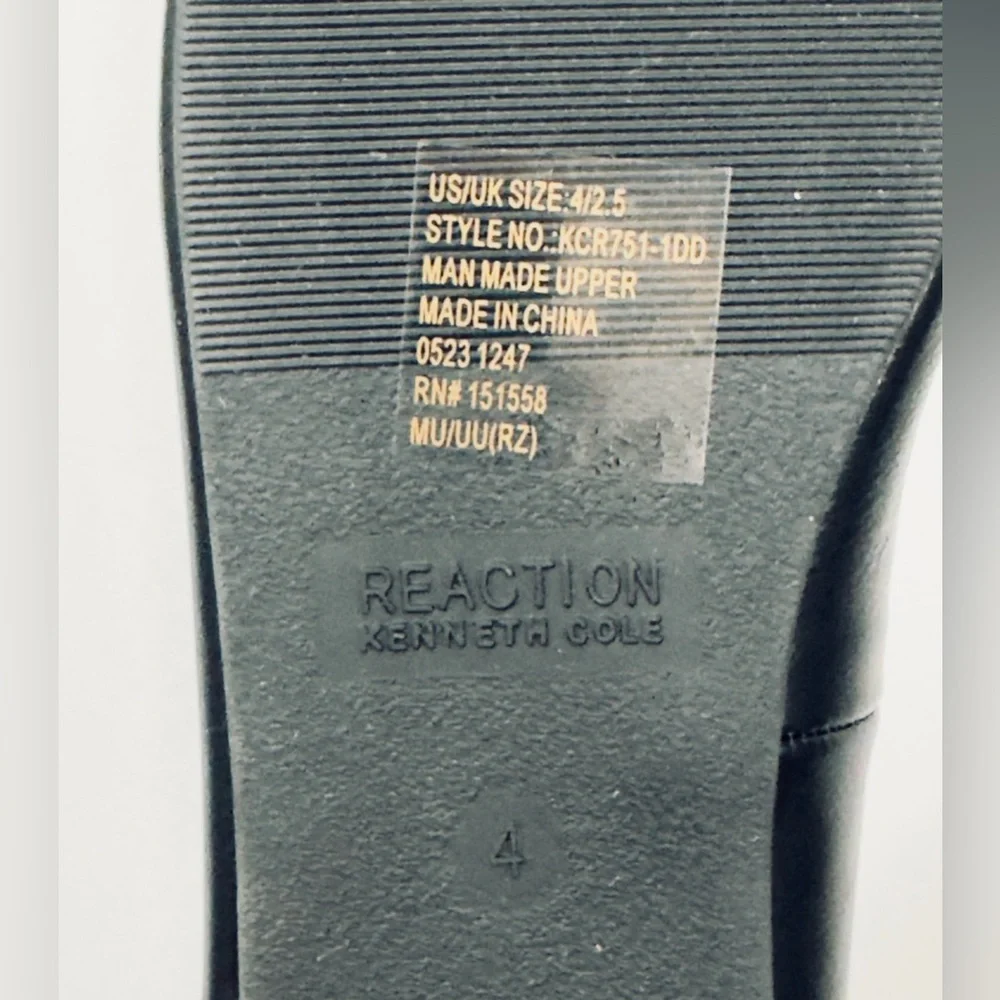 Kenneth Cole New York Big Girls Daisy Luv Black Ballet Flat Shoes US 4.      NWT